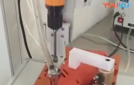 单工位螺丝机视频